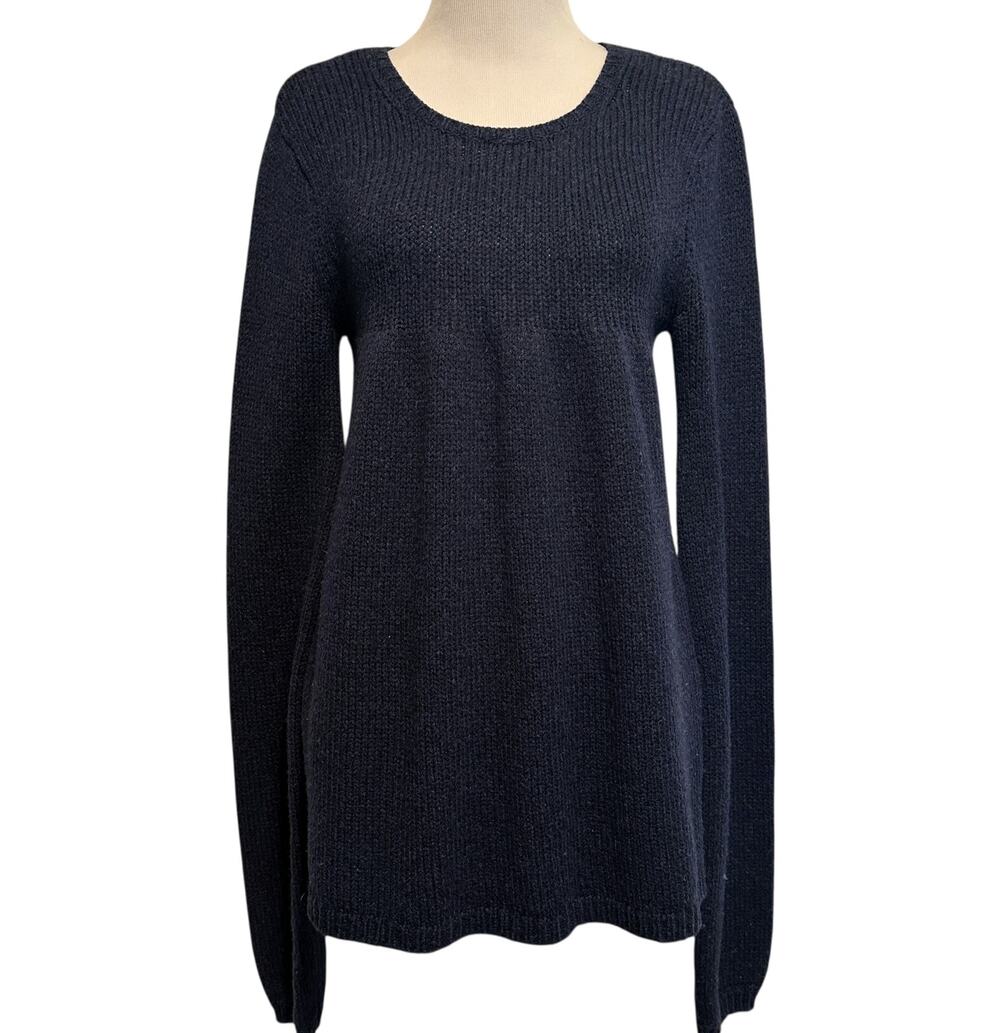 Vince. Wool Blend Sweater Womens Medium Blue Crew Neck Flattering Pullover